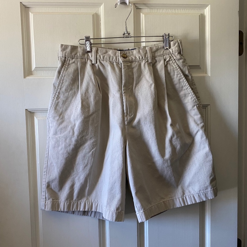 Ruff Hewn - Flat Front Khaki Shorts - Waist 32